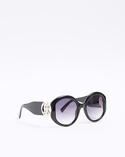 Black chunky RI round sunglasses