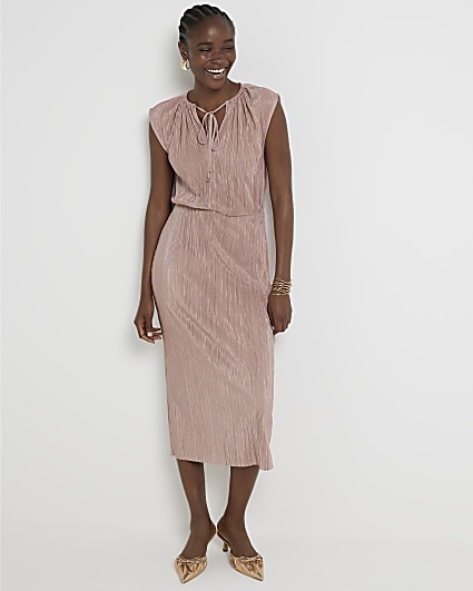 Pink plisse elasticated shift midi dress