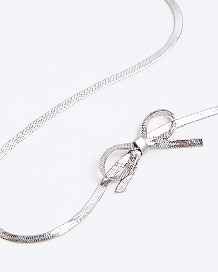 Silver Sleek Bow Necklace