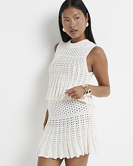 Petite white crochet pleated mini skirt