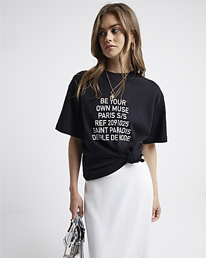Black Be Your Own Muse Boyfriend T-shirt