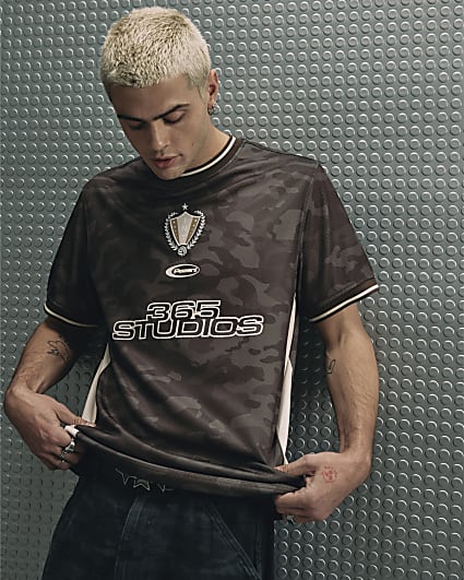 Brown Regular Fit Camo Football T-Shirt