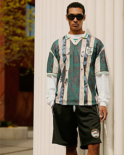 Black Regular Fit Tricot Shorts