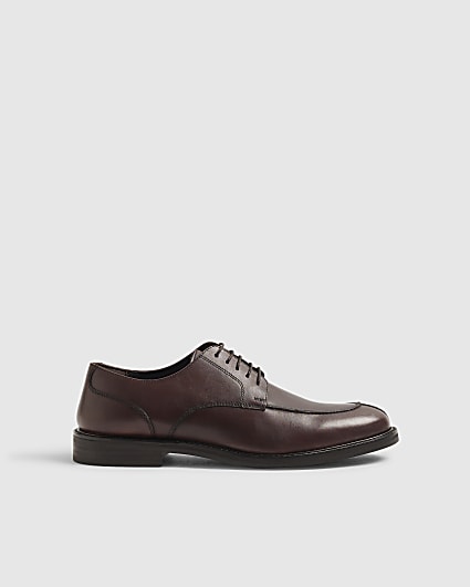 Red Apron Toe Formal Shoes