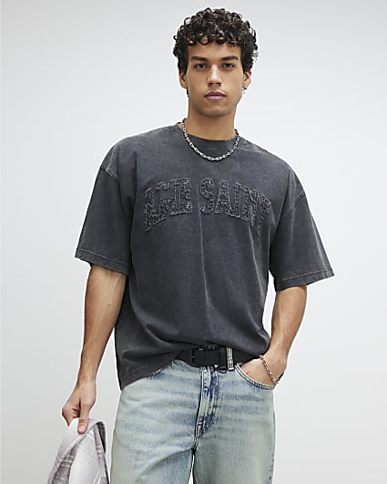 Black Oversized Fit Ame Saint T-Shirt