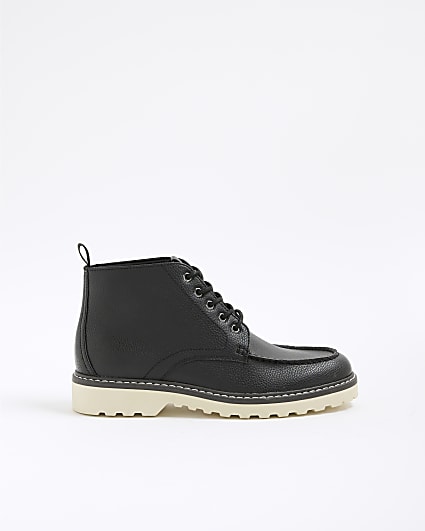 Black Wedge Chukka Boots
