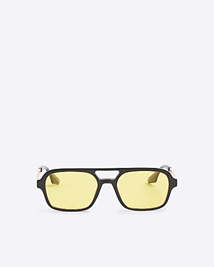 Black Curved Aviator Sunglasses