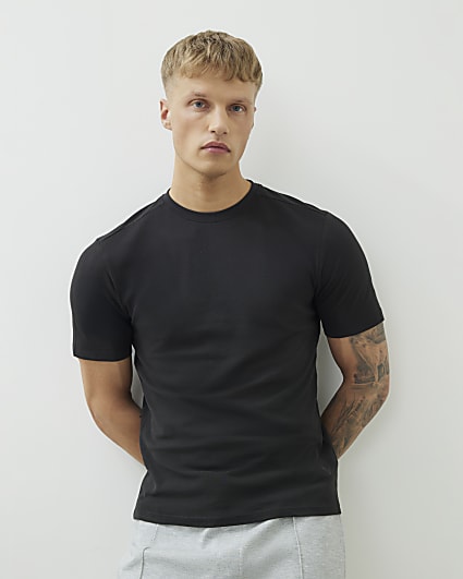 Black Short Sleeve Muscle Fit T-shirt