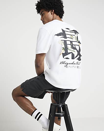 White regular fit Japanese graphic t-shirt