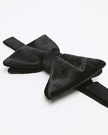 Black Velvet Oversized Bow Tie