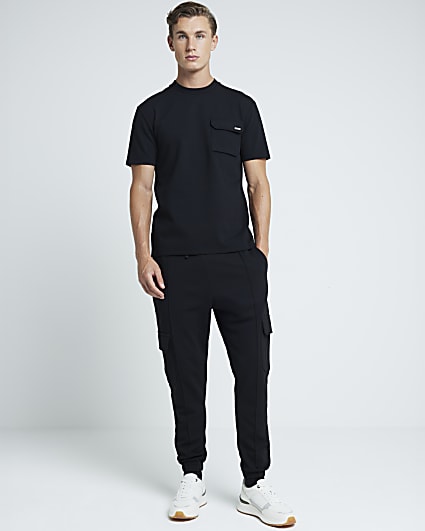 Black slim fit textured pocket smart t-shirt