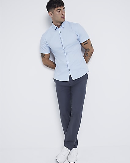 Blue muscle fit textured smart shirt