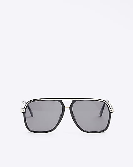 Black aviator sunglasses