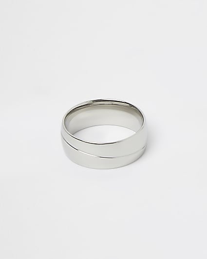 Silver stripe band ring