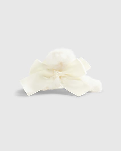 Girls Cream Bow Fluffy Claw Clip