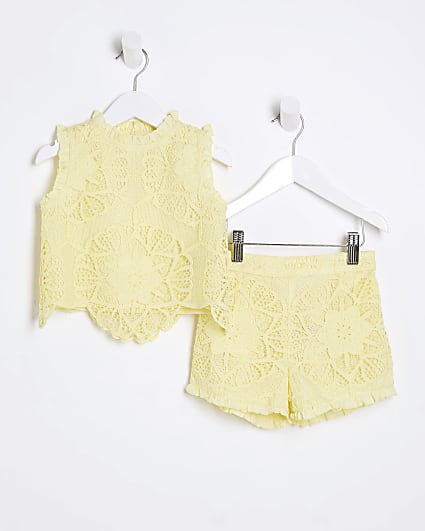 Mini Girls Yellow Lace Top And Shorts Set