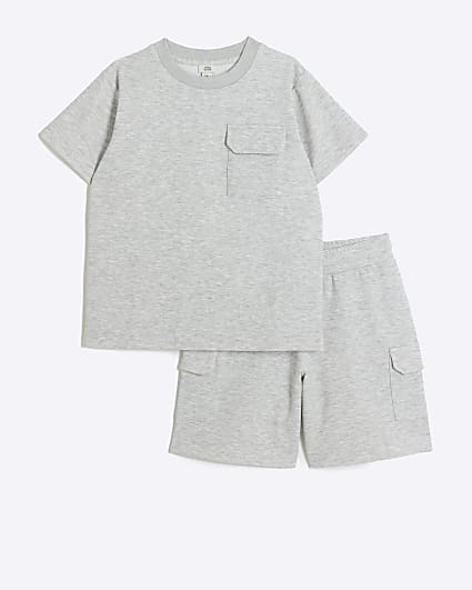 Boys grey t-shirt and shorts set