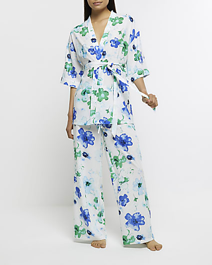 Blue floral kimono pyjama set