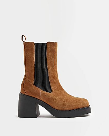 Brown suede heeled chelsea boots