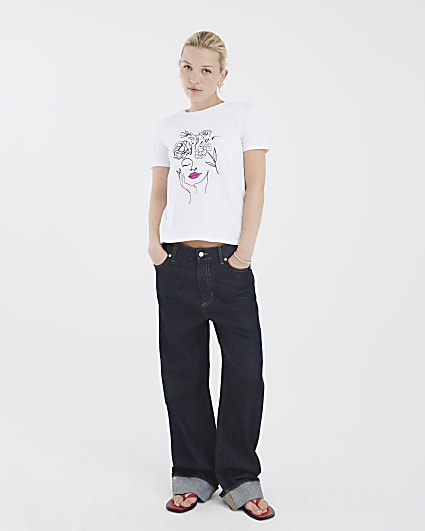 White Short Sleeve Fleur Graphic T-shirt
