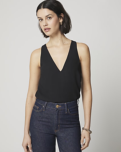 Black V-neck Racer Back Tank Top