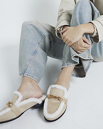 Beige faux fur mules