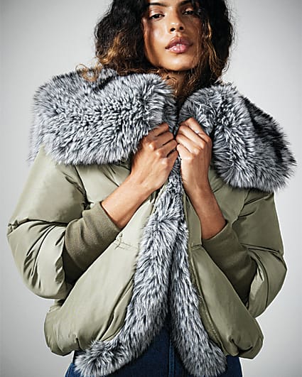 Light khaki padded faux fur collar jacket