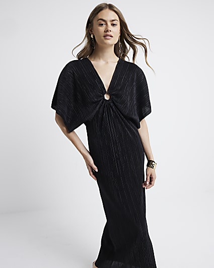 Black plisse batwing sleeve swing maxi dress