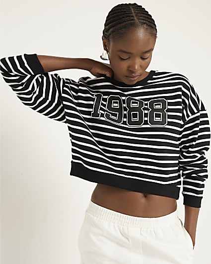 Black stripe graphic crop sweatshirt