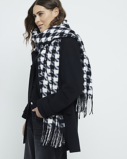 Black Dogtooth Scarf