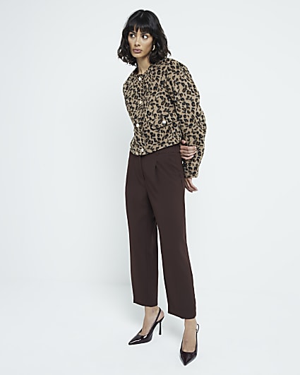 Brown pleated straight trousers