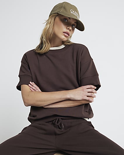 Brown Sweatshirt T-shirt