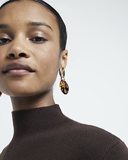 Gold tortoise shell chain link drop earrings