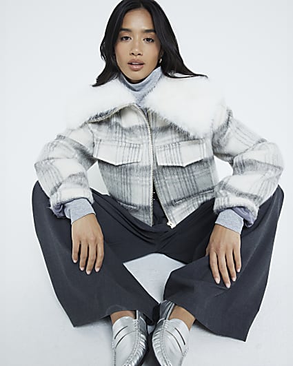 Petite Grey Check Faux Fur Collar Crop Jacket