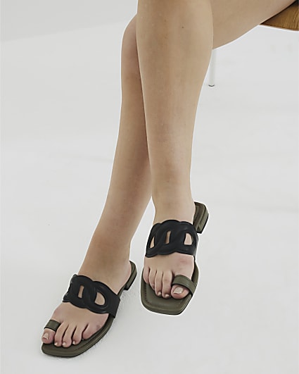 Green Toe Loop Flat Sandals