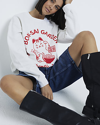 White Bon Sai Garden Cat graphic Sweatshirt