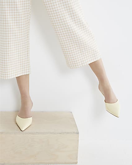 Yellow Pointed Court Heels