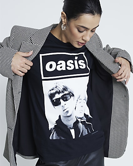 Black Short Sleeve Oasis T-Shirt