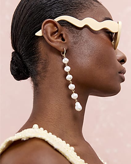 Cream Pearl Drop Earrings