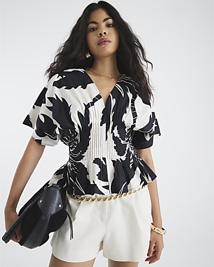 Black Short Sleeve Printed Shirred Top