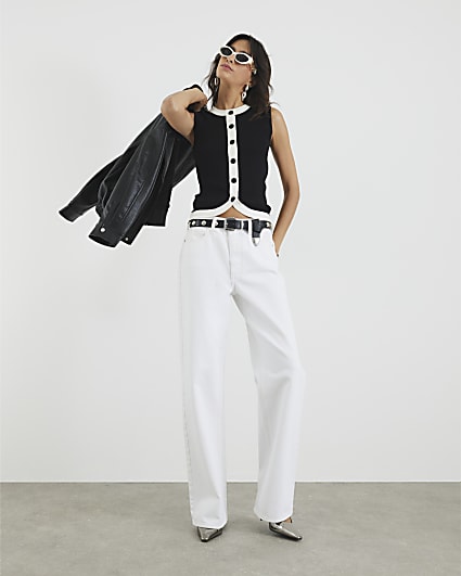 Black Knit Curved Hem Ribbed Top
