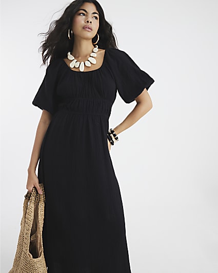 Black Short Sleeve Gathered Midi Dress