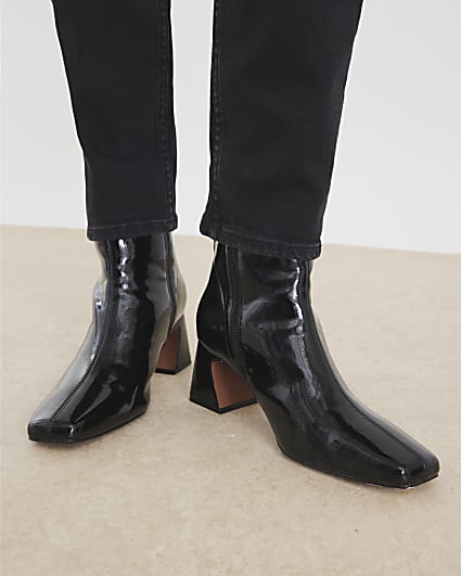 Black Wide Fit Block Heel Ankle Boots