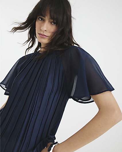 Navy Short Sleeve Hybrid T-shirt