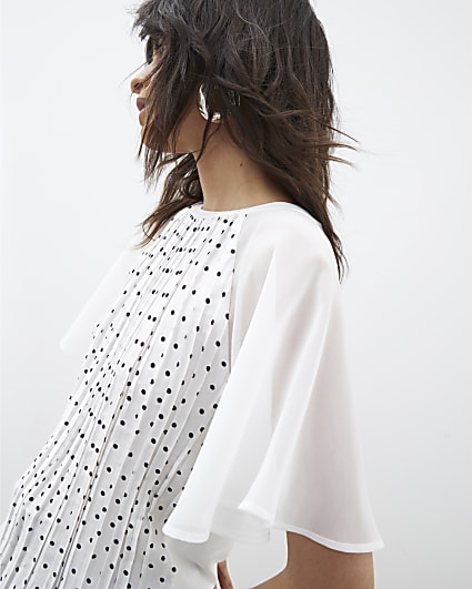 White Short Sleeves Hybrid T-Shirt