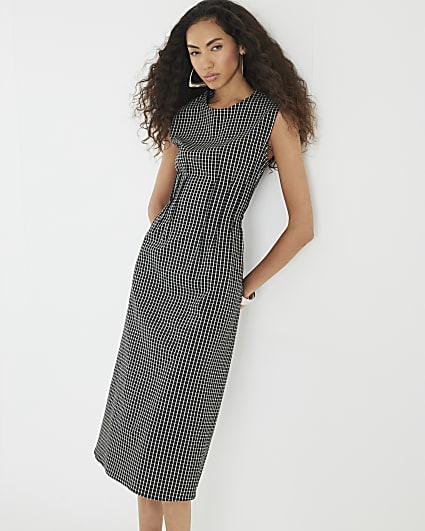 Black Sleeveless Pintuck Checked Midi Dress