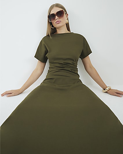 Green Short Sleeve Drape Side Midi Dress