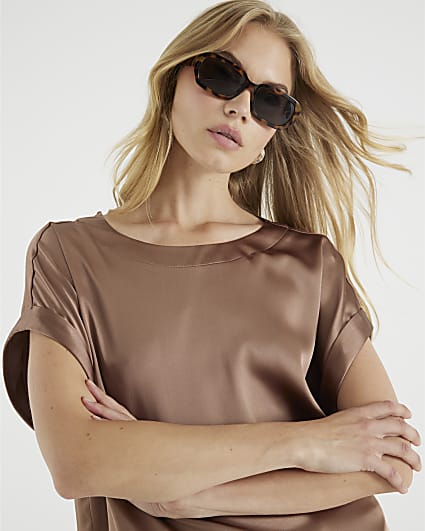 Brown Satin Turn Back Cuff T-Shirt
