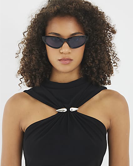 Black Sleeveless Metal Trim Front Top