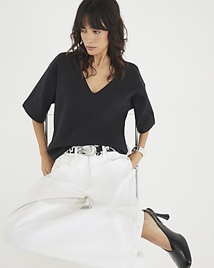 Black Short Sleeve V Neck T-shirt